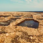 Pebbles, 1 * Marsalforn